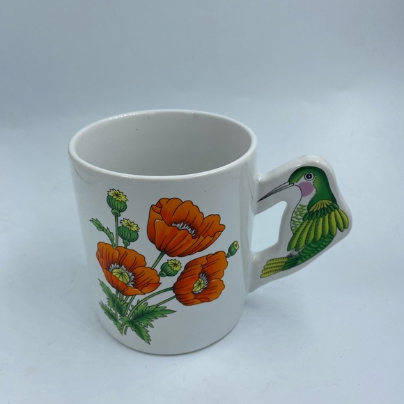 Vintage Hummingbird Handle Coffee Cup Poppies